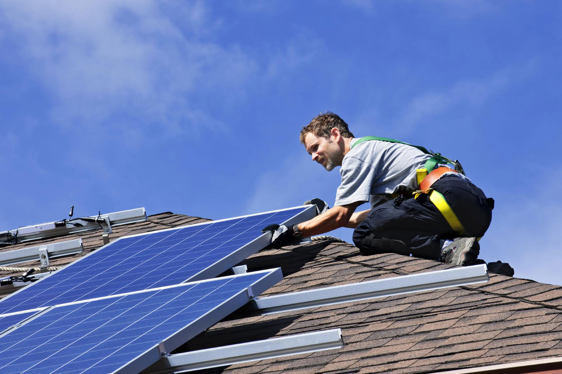 Solar Panel Installation & Repair service 3